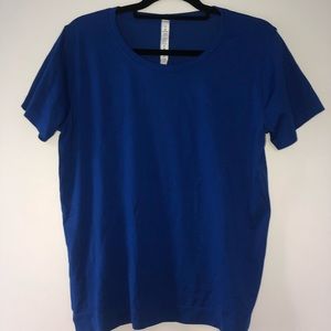 Blue lululemon tee